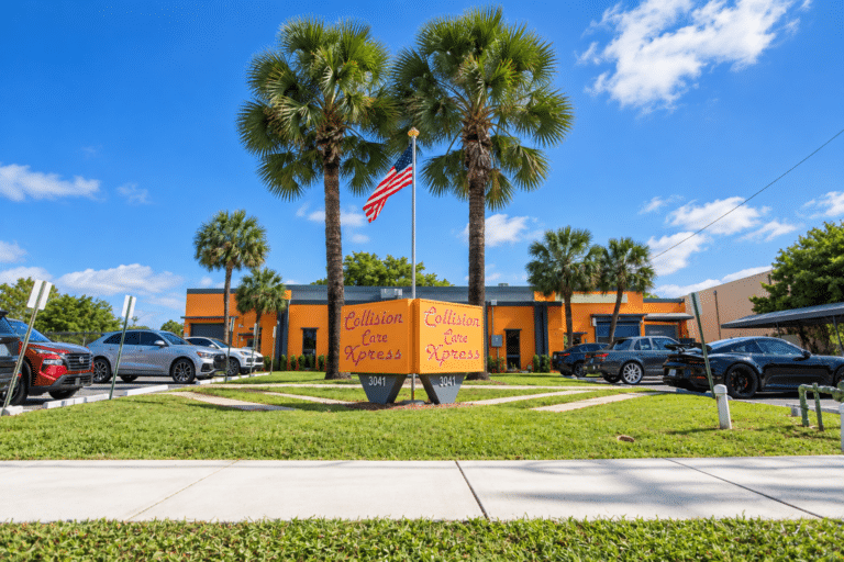 Auto Body Repair Help Right Here in Fort Lauderdale